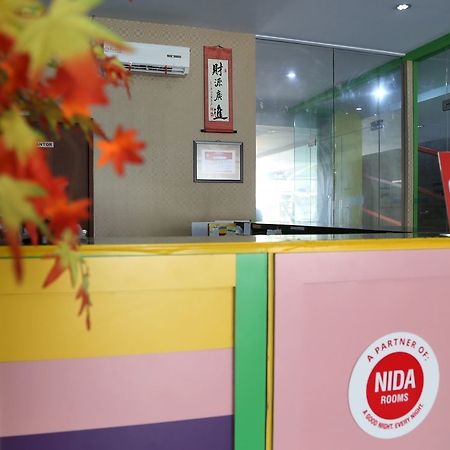 Nida Rooms Makassar Jampea 19536 Exterior photo