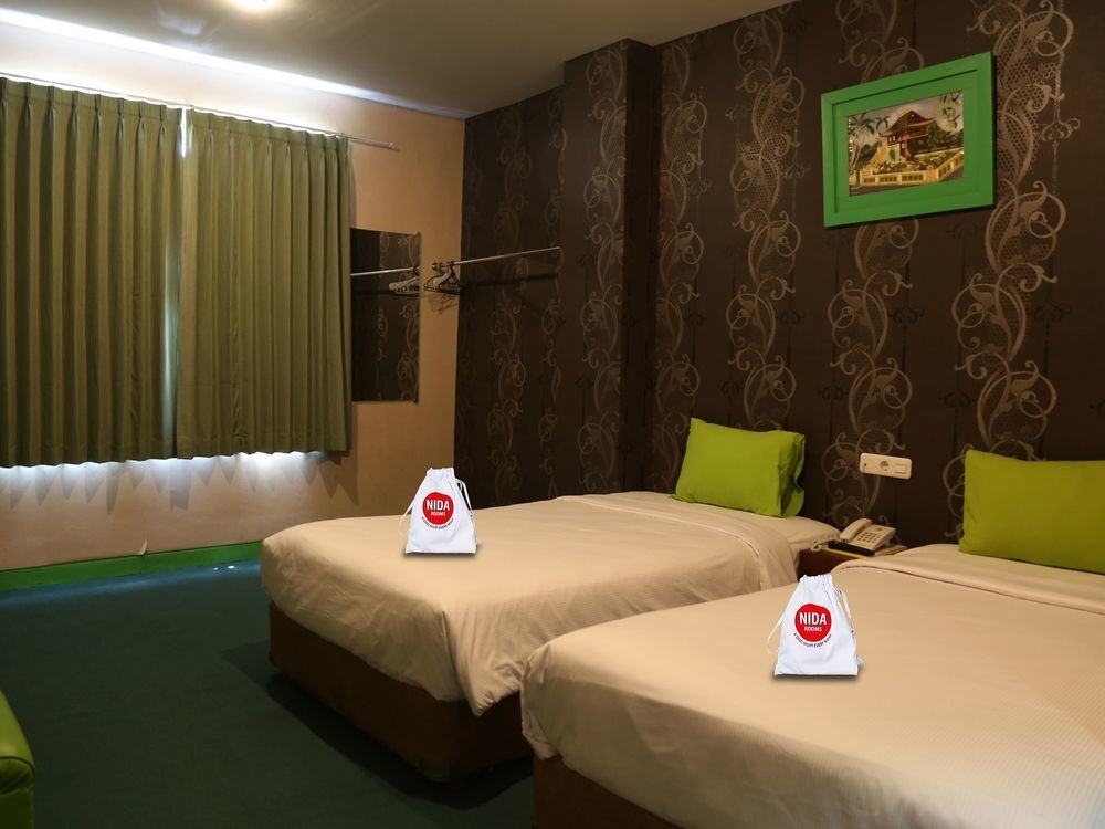 Nida Rooms Makassar Jampea 19536 Exterior photo